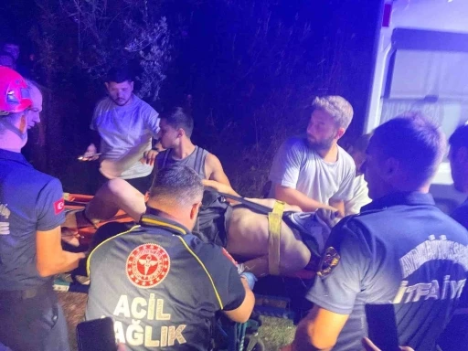 Uçurumdan uçan motosiklet sürücüsü yaralandı
