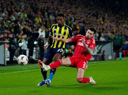 UEFA Avrupa Ligi: Fenerbah&ccedil;e: 0 - Nottingham Forest: 2 (İlk yarı)
