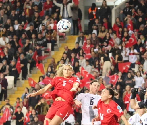 UEFA Kadınlar Uluslar Ligi: Türkiye: 0 - Slovenya: 1
