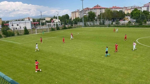 UEFA Regions&rsquo; Cup&rsquo;ta final heyecanı
