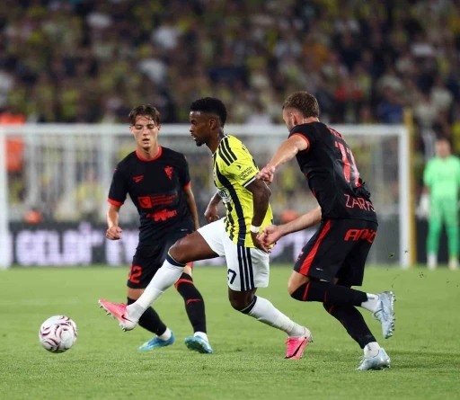 UEFA Şampiyonlar Ligi: Fenerbah&ccedil;e: 1 - Gornik Zabrze: 0 (İlk yarı)
