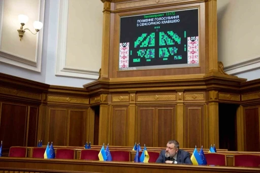Ukrayna’da sıkıyönetim 3 ay daha uzatıldı
