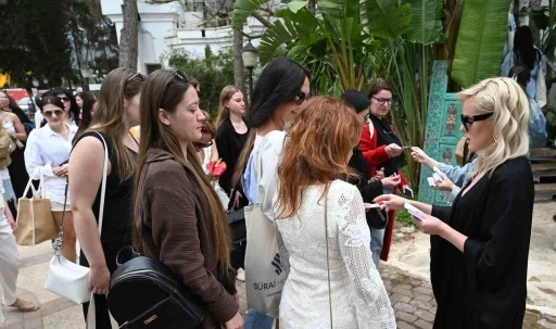 Ukrayna&rsquo;dan gelen 100 seyahat acentesi yetkilisi Kemer turizmi hakkında bilgi aldı
