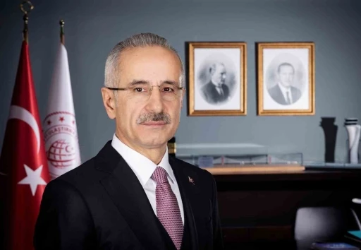 Ulaştırma ve Altyapı Bakanı Uraloğlu 15 Temmuz gecesi yaşadıklarını anlattı
