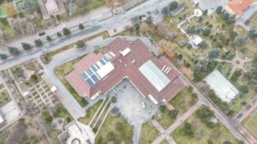 Ulu &ccedil;ınarların yuvası yenileniyor
