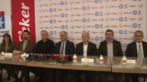 Uludağ&rsquo;daki uluslararası kayak organizasyonlarının lansmanı Bursa&rsquo;da yapıldı
