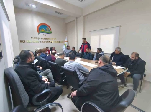 Ulukışla&rsquo;da kanatlı hayvan ve yumurta &uuml;reticilerine eğitim
