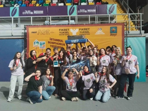 Uluslararası arenada Bursa&rsquo;yı temsil eden okul 2&rsquo;inci oldu
