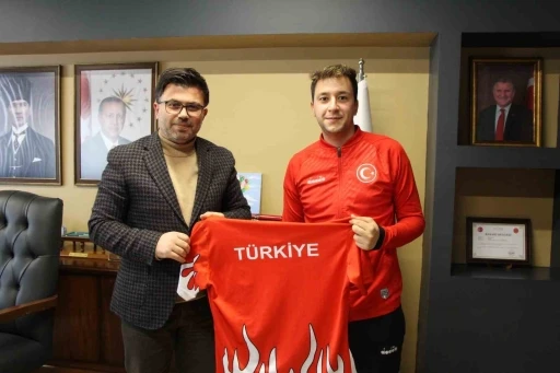 Uluslararası gençler şampiyonasında Türkiye’yi temsil edecek
