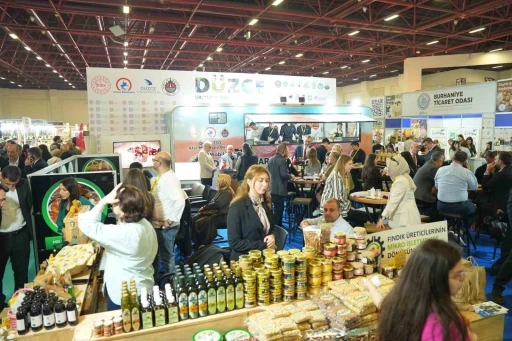 Uluslararası y&ouml;resel &uuml;r&uuml;nler fuarında D&uuml;zce standına b&uuml;y&uuml;k ilgi
