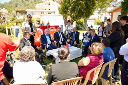 &Uuml;mit &Ouml;zdağ Marmaris&rsquo;te muhtarlarla buluştu