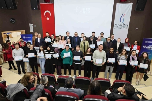 &Uuml;NİDES gen&ccedil;liğin &uuml;retim g&uuml;c&uuml;ne g&uuml;&ccedil; katıyor
