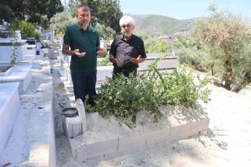 &Uuml;niversite hastanesinde yaşanan cenaze karışıklığında aile başka cenazeyi yıkayıp, namazını kılıp defnetti
