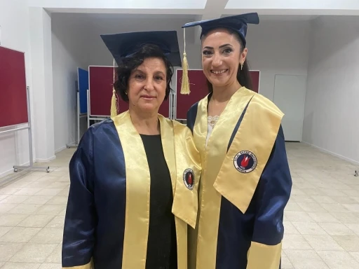 &Uuml;niversite hayalini 56 yaşında ger&ccedil;ekleştirdi
