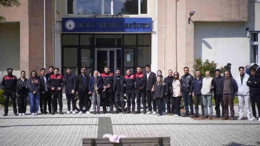 Üniversite kampüsünde polis ekiplerine kavgalı sürpriz
