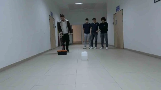 &Uuml;niversite &ouml;ğrencilerinden g&ouml;rme engellilere teknolojik destek
