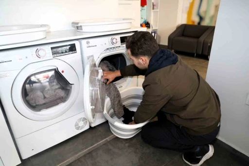 &Uuml;niversite &ouml;ğrencilerine &uuml;cretsiz &ccedil;amaşırhane hizmeti
