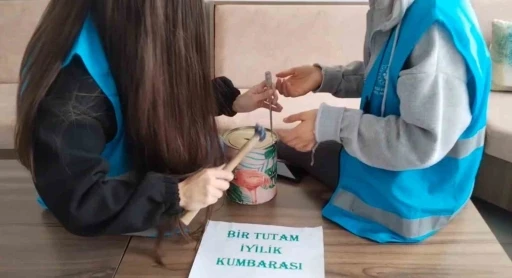 Üniversiteli öğrencilerden &quot;Bir Tutam İyilik&quot; projesi
