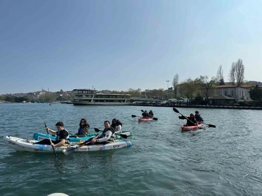 Üniversiteliler, Haliç’te su sporlarıyla buluştu
