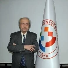 &Uuml;niversitenin lojmanında &ouml;l&uuml; bulundu
