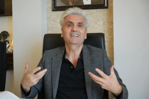 &Uuml;nl&uuml; estetik cerrah a&ccedil;ıkladı: "Kep&ccedil;e kulak ameliyatında 18 yaş beklenmemeli"

