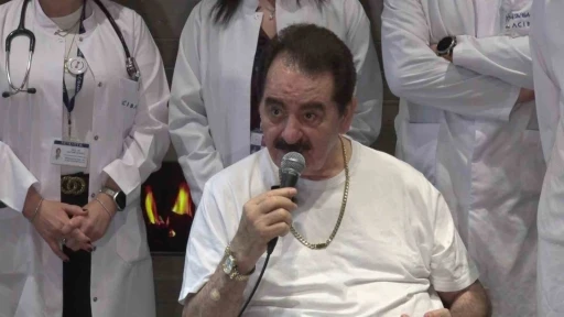 &Uuml;nl&uuml; sanat&ccedil;ı İbrahim Tatlıses: "&Ccedil;ocuklarıma kuruş yok, mirasımın hepsini devlete bırakacağım"
