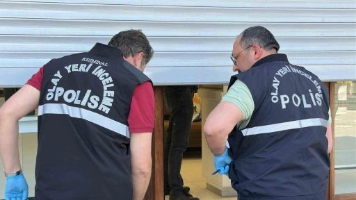 Uşak’ta kuyumcuya silahlı saldırı düzenleyen 19 yaşındaki genç 2 kişiyi yaraladı
