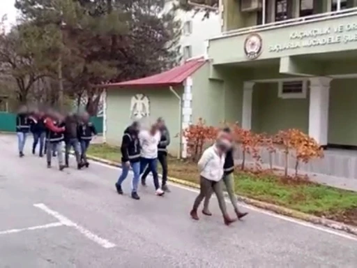 Uşak&rsquo;ta tefecilere y&ouml;nelik operasyonda 5 ş&uuml;pheli g&ouml;zaltına alındı
