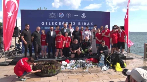 &Uuml;sk&uuml;dar&rsquo;da dalgı&ccedil;lar ve &ouml;zel sporcular deniz temizliği i&ccedil;in buluştu
