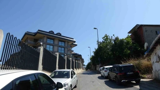 Üsküdar’da mahalleliden belediyeye tepki: &quot;Sorunlar çözülmüyor, talepler göz ardı ediliyor&quot;
