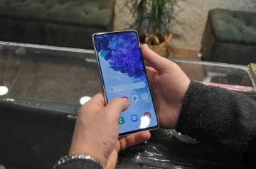 Üst model telefonlardaki kronik AMOLED yanığı sorununa dikkat
