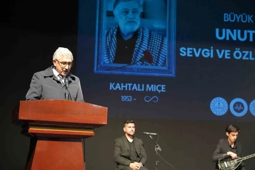 Usta Sanat&ccedil;ı Kahtalı Mı&ccedil;e şarkılarıyla anıldı
