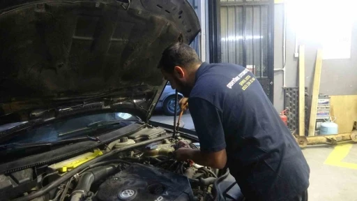 Ustalar uyardı: Yolculuk öncesi araç bakımına dikkat
