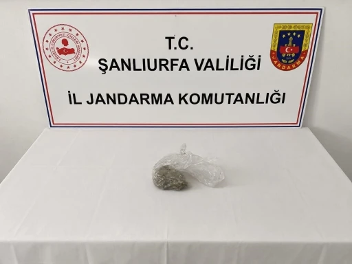 Uygulamada uyuşturucu, silah ve ka&ccedil;ak sigara ele ge&ccedil;irildi
