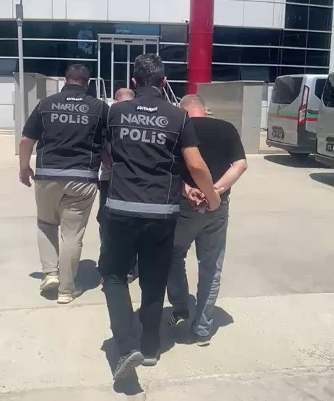 Uyuşturucu operasyonunda 2 şahıs tutuklandı
