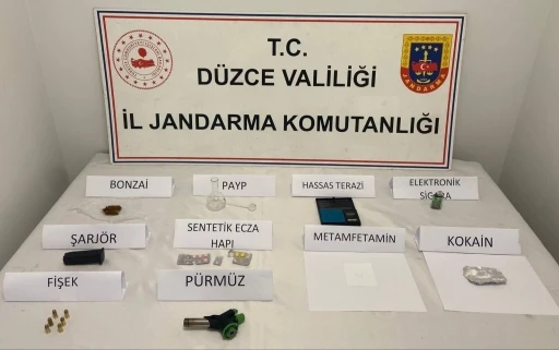 Uyuşturucu satıcısı tutuklandı
