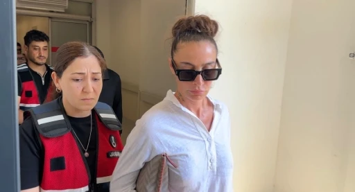 Uyuşturucu soruşturmasında g&ouml;zaltına alınan &uuml;nl&uuml;ler sağlık kontrol&uuml;nden ge&ccedil;irildi
