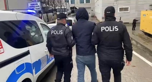 Uyuşturucu su&ccedil;undan 12 yıl hapis cezası bulunan şahıs yakalandı
