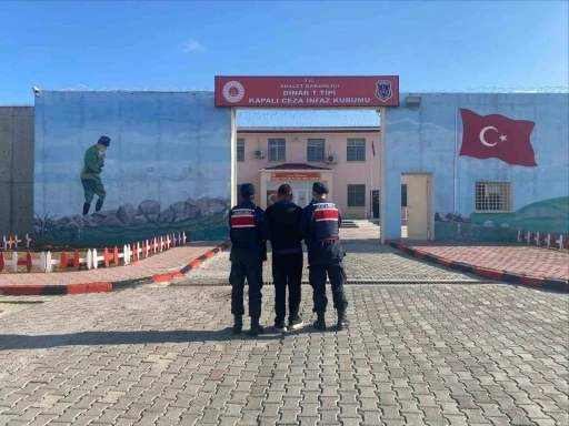 Uyuşturucu ticareti su&ccedil;undan aranan şahıs yakalandı
