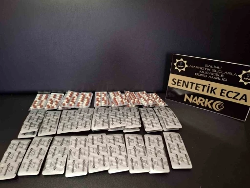 Uyuşturucu ticareti yapan şahıslara şafak operasyonu
