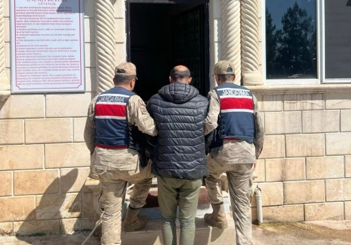 Uyuşturucudan aranan zanlı yakalandı
