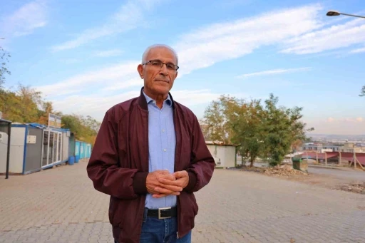 Uzamanı uyardı:&quot; Depremle ilgili Türkiye üç kıtanın sıkışma alanında&quot;
