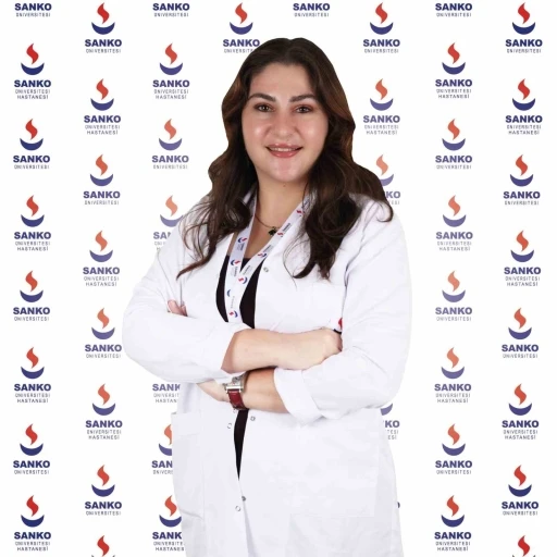 Uzman Diyetisyen Demirci: "Mevsim ge&ccedil;işlerinde bedeninizi din&ccedil; tutun"
