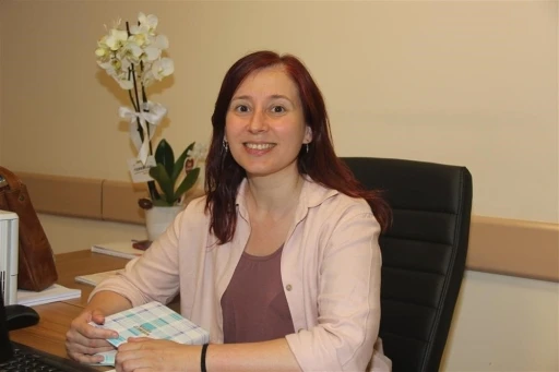 Uzmanı uyardı: &quot;Şeker içeren soğuk içecekler vücutta daha fazla sıvı kaybına yol açar&quot;
