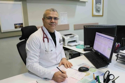 Uzmanı uyardı: "Takım sevgisi aşkın &ouml;n&uuml;ne ge&ccedil;ebiliyor, kalp hastaları dikkatli olmalı"
