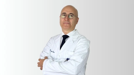 Uzmanından a&ccedil;ıklama: "Kadınların yaklaşık y&uuml;zde 20&rsquo;sinde, erkeklerin ise y&uuml;zde 8&rsquo;inde migren g&ouml;r&uuml;l&uuml;yor"

