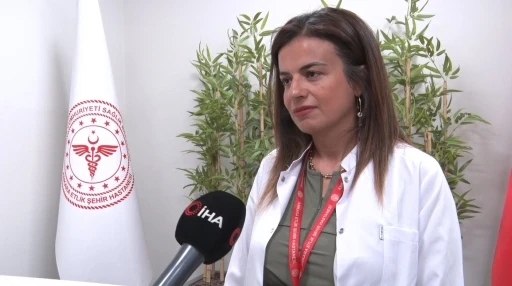 Uzmanından uyarı: &quot;Güneş ışınlarına uzun süre maruz kalmak ileri cilt tümörlerine neden olabilmektedir&quot;
