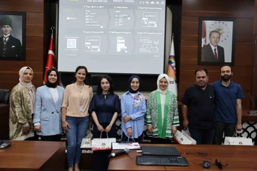 Uzmanlardan kadınlara "erken teşhis, sağlıklı beslenme ve egzersiz" uyarısı
