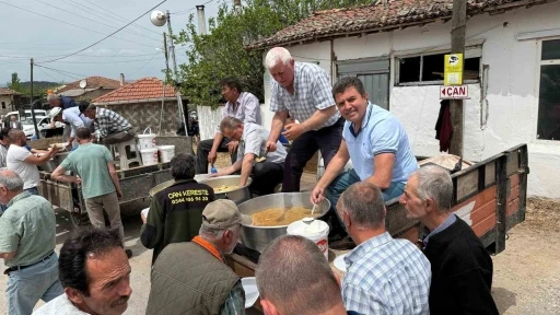 Uzunalan k&ouml;y&uuml; hayrı yapıldı
