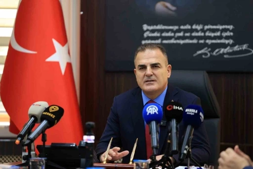 Vali Akbıyık: "Teknoloji bağımlılığı toplumu tehdit ediyor"
